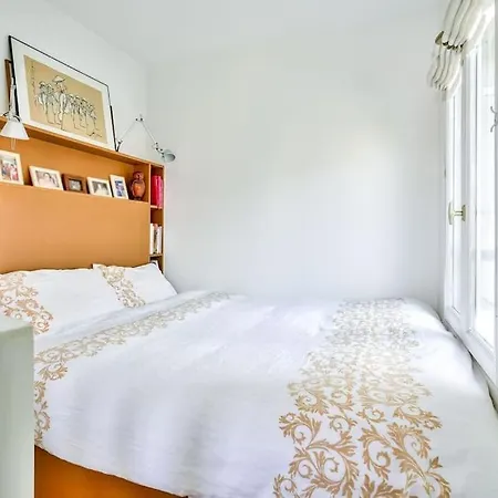 Montmartre, Patio! Sacre-coeur! Stylish Duplex!