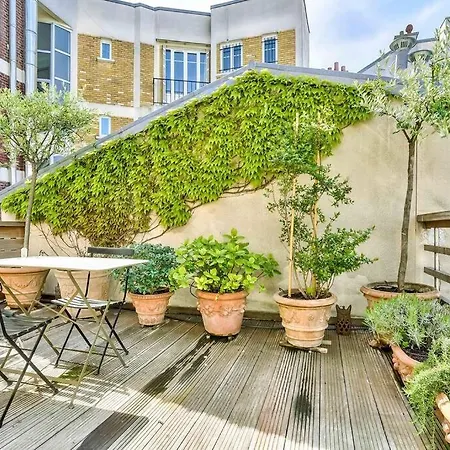 Montmartre, Patio! Sacre-coeur! Stylish Duplex! 아파트