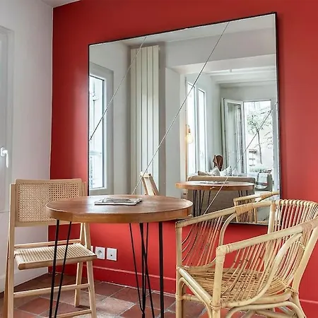 아파트 Montmartre, Patio! Sacre-coeur! Stylish Duplex!