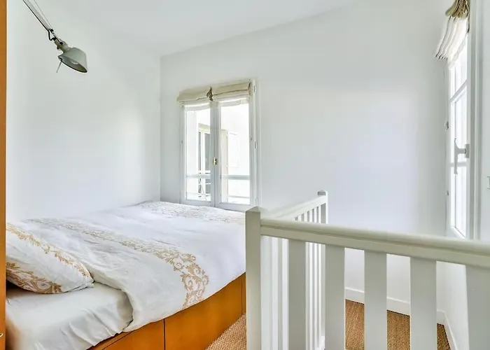 Montmartre, Patio! Sacré-coeur! Stylish Duplex! Appartement