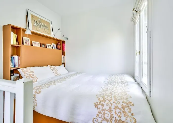 Montmartre, Patio! Sacré-coeur! Stylish Duplex!