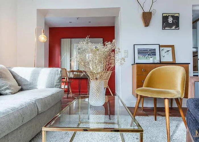 Appartement Montmartre, Patio! Sacré-coeur! Stylish Duplex! Paris