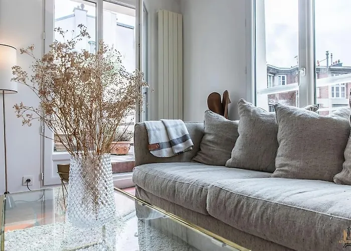 Montmartre, Patio! Sacré-coeur! Stylish Duplex! Appartement Paris